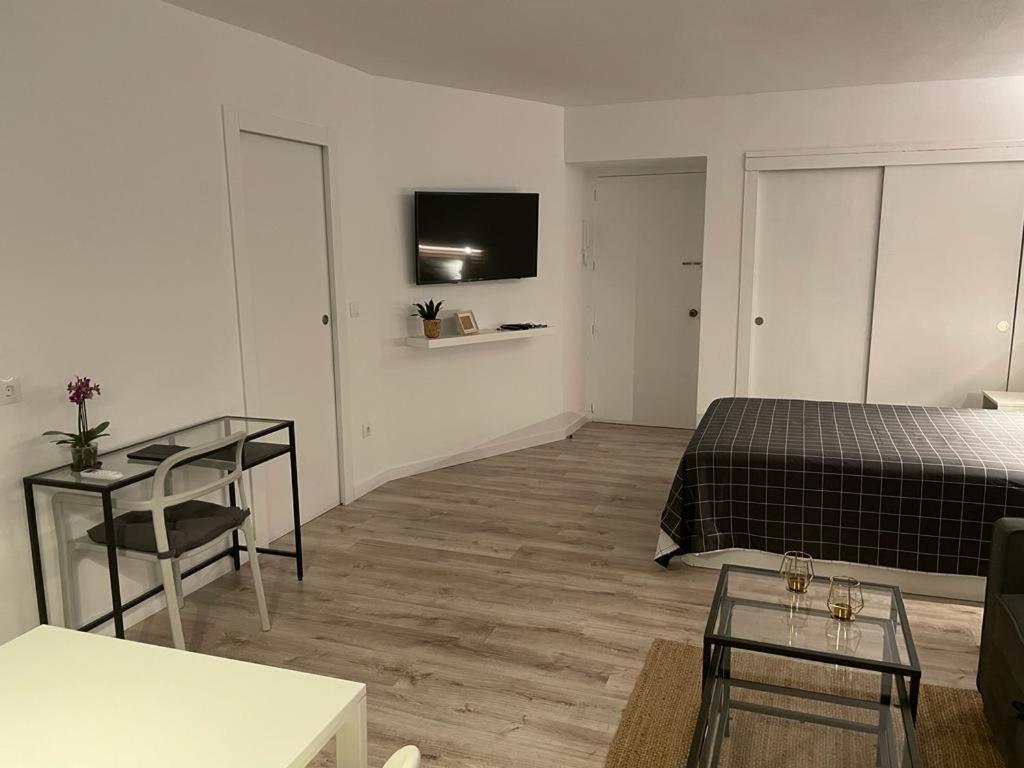Apartment C Y L